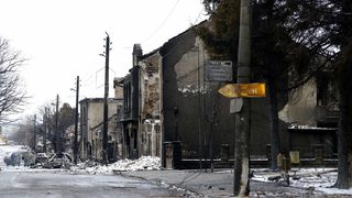 Жителите на Хитрино ще се прибират по домовете си по график от 14 ч. днес (допълнена)