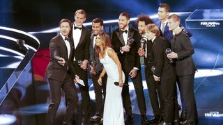 Футболисти на "Реал" и "Барселона" изпълниха идеалния отбор на ФИФА