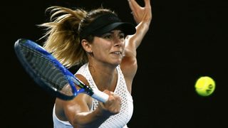 Цветана Пиронкова затрудни третата в света, но приключи с Australian Open