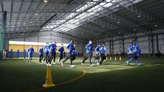 "Левски" започна контролите със загуба от водача в Румъния