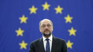 След 20 години в Брюксел Мартин Шулц се изправя срещу Меркел в Германия