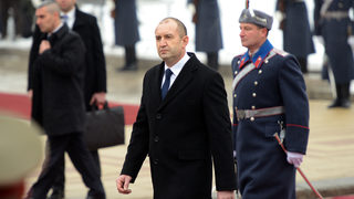 Спартанът или Еърбъсът... Друг е проблемът