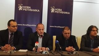 "Нова република" основа местна структура във Варна
