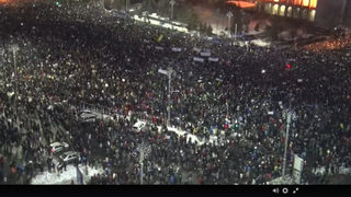 Близо 100 000 румънци протестират отново срещу правителството (обновена, видео)
