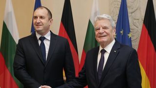 Радев напомни, че България очаква прием в Шенген, германският президент - че трябва да се справи с корупцията
