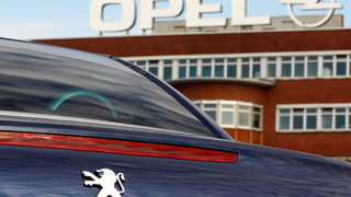 Френската PSA потвърди, че се интересува от закупуването на Opel