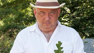 Филип Попов, художник: Аз съм влюбен в машините, но предупреждавам и какво ще се случи