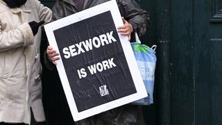 Ирландия обяви за престъпление плащането за секс
