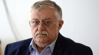 Директорът на Фонда за лечение на деца <span class="highlight">Владимир</span> <span class="highlight">Пилософ</span> подаде оставка
