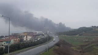 Хеликоптер падна в европейската част на Истанбул, има жертви