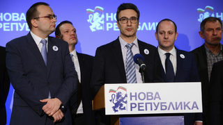 "Нова Република" сваля доверие от кмета на Белене заради прогонването на отец <span class="highlight">Кортези</span>
