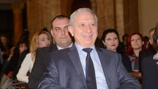 Цитат на деня: Местан да научи избирателите си на български език, тогава да съди България