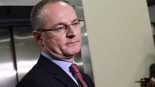 Цитат на деня: Във ВСС работят по правила, начертани на <span class="highlight">бели</span> <span class="highlight">покривки</span> в хотел извън София