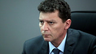 Министър <span class="highlight">Попниколов</span> съзира саботаж по случая със "Струма"
