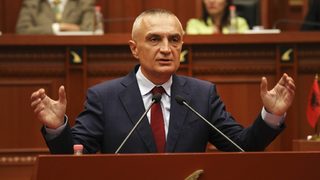 Новият президент на Албания е най-големият опонент на премиера