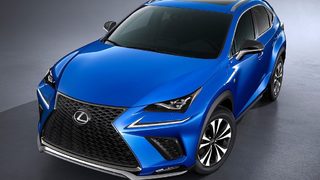 "Лексус NX" прибави агресия