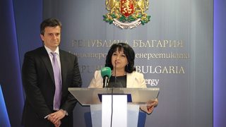 Либерализацията на пазарите на ток и газ е най-важна за Теменужка Петкова