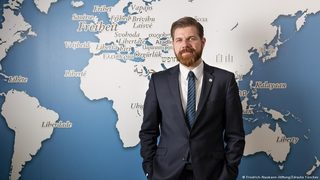 Даниел Кадик: ЕНП мълчи за националистите в кабинета и това е опасно