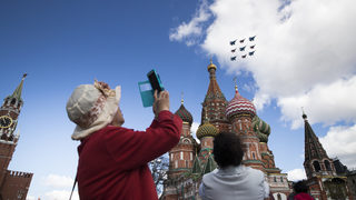 Фотогалерия: Последна нощна репетиция за парада на 9 май