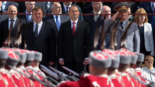 Румен Радев призова политиците да се опират на военната експертиза