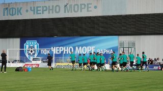Кралев прехвърли топката към служебното правителство за забавения <span class="highlight">ремонт</span> <span class="highlight">на</span> стадион "Тича"
