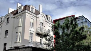 Вавилонски кули в градския център на София