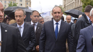 Румен Радев: В йерархията на духа първенци не са политиците, а рицарите на буквите