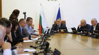 Борисов нареди спешни мерки срещу катастрофите и за по-добро качеството на храните