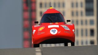 Български студентски екоавтомобил е трети в състезание за <span class="highlight">икономичност</span>
