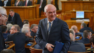 Димитър Главчев остана председател на парламента
