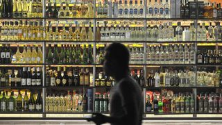 Решава ли някакъв проблем забраната на алкохолните турове в курортите