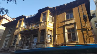 Девет години преписки за рушаща се къща-паметник на културата в София