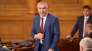 Комисията по конкуренция глоби с близо 500 хил. лв. фирма на <span class="highlight">Марешки</span> за нелоялна конкуренция