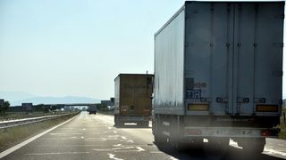 МВР въведе ограничение за тежкотоварни автомобили по границата с Румъния