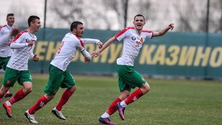 България започва днес участието си в европейското за юноши до 19 г.