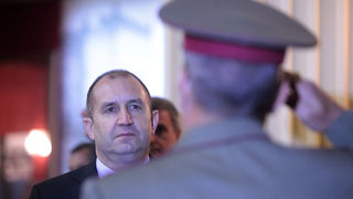 Президентът назначи <span class="highlight">Николай</span> <span class="highlight">Караиванов</span> за началник на сухопътните войски