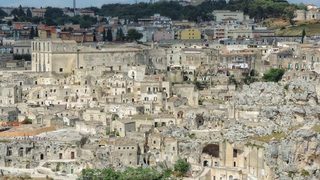 Фотогалерия: Историческата пещерна къща на Вико Солитарио в <span class="highlight">Матера</span>