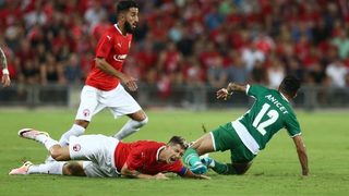 "Лудогорец" повдигна много въпроси с представянето си срещу "Апоел"