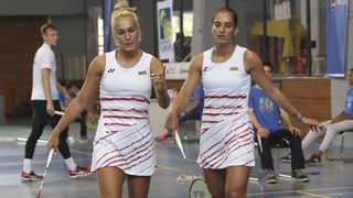 <span class="highlight">Сестри</span> <span class="highlight">Стоеви</span> спечелиха първа европейска титла в историята на българския бадминтон