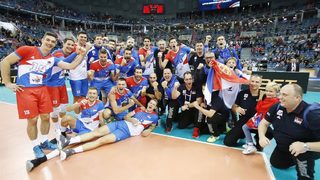 Сърбия мина през тайбрек, но спечели бронза на Евроволей