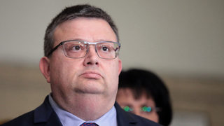 Цацаров разпореди проверка на връзката на <span class="highlight">Калин</span> <span class="highlight">Митрев</span> с "Азербайджанска перачница"