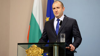 За президента публикациите за <span class="highlight">Калин</span> <span class="highlight">Митрев</span> не са достатъчни, чака проверките