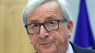 Юнкер: между загубата <span class="highlight">на</span> Великобритания и <span class="highlight">бъдещето</span> <span class="highlight">на</span> <span class="highlight">Европа</span>