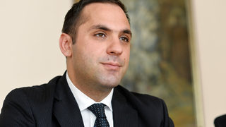 Решението за лиценза на "Емко" се отлага за идната седмица