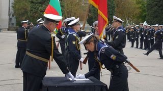 Първият български випуск военни лекари положи клетва във Варна