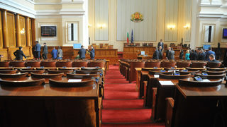 Парламентът реши, че вече няма риск за здравето при пиене на вода в Хасково