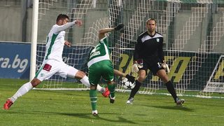 "Лудогорец" оцеля за Купата на България след дузпи срещу "Берое"