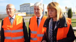 Екоминистерството пренасочва отпадъците на девет общини от неработещото депо край Буграс