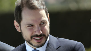 Зетят на Ердоган и синовете на премиера са свързани с офшорни фирми, пише турски вестник