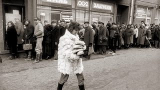 Девет незабравими неща от шопинга при соца